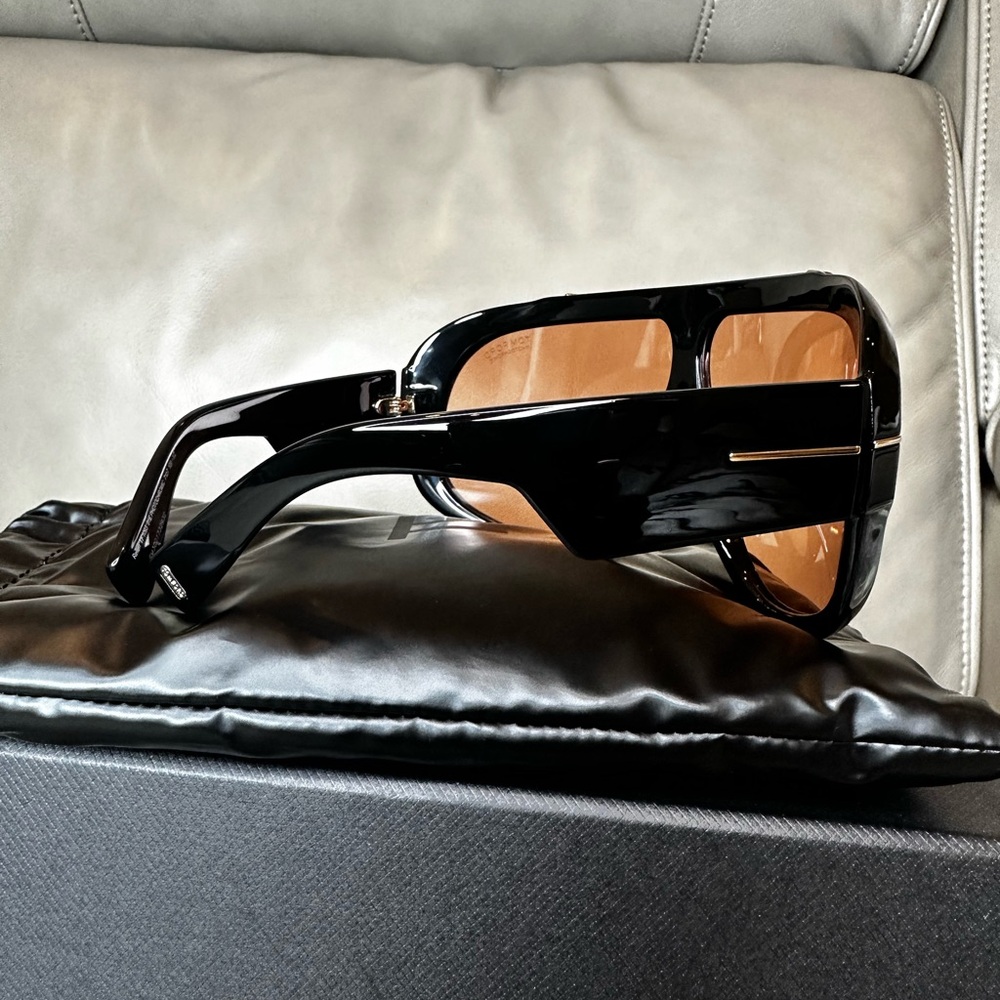 Tom Ford Black Sunglasses - Picture 3 of 3